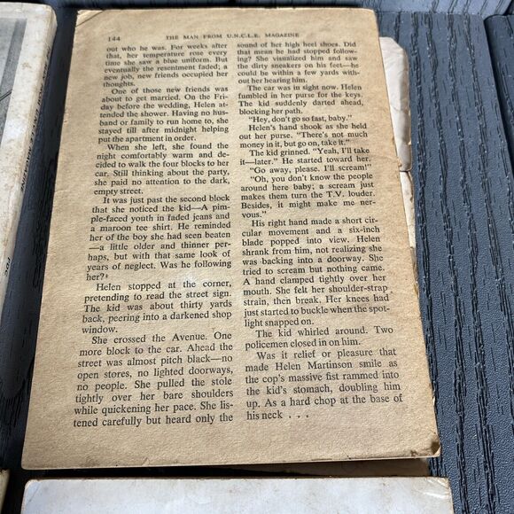 THE MAN FROM UNCLE/U.N.C.L.E. MAGAZINE Issue Vol 4.1, 2.5 + 1.4/ 1.6(Damaged) - Picture 11 of 13